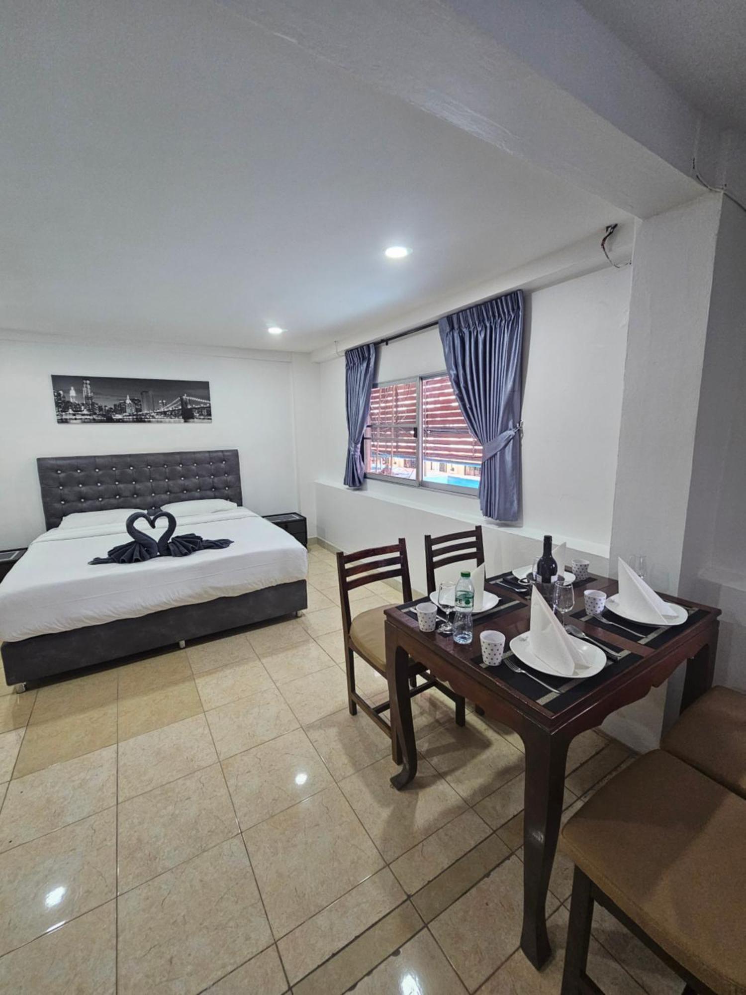 Candy Beach Seaview Jomtien Exterior photo
